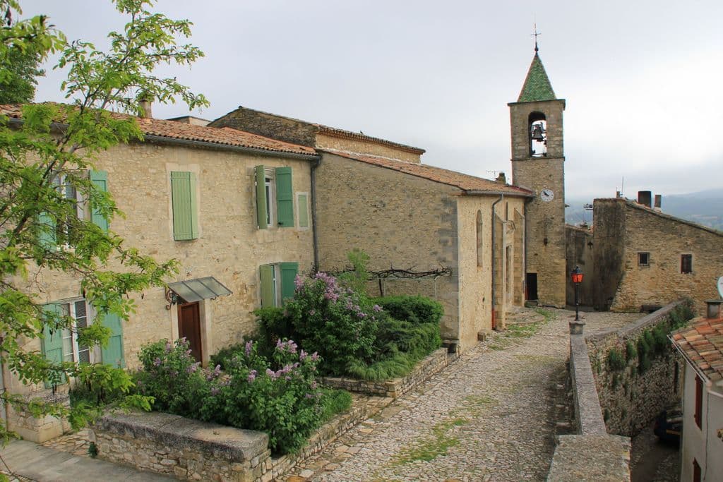 https://dignois.fr/Dauphin-paroisse/