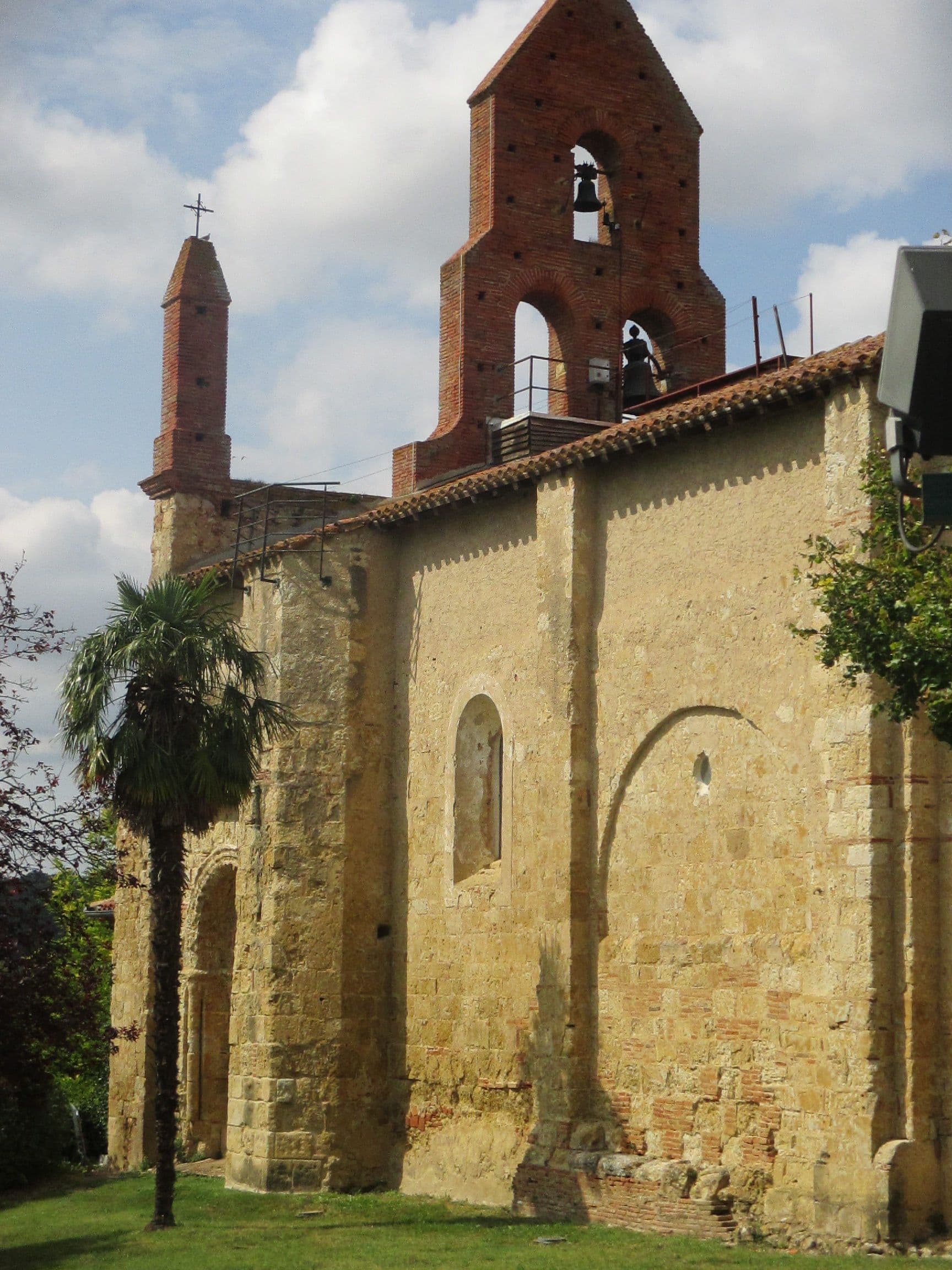 Sainte-Suzanne - Église Sainte-Suzanne