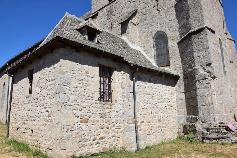 15220 MARCOLES Église_Saint-Martin_de_Marcolès_WIKI CHATSAM jpg.jpg