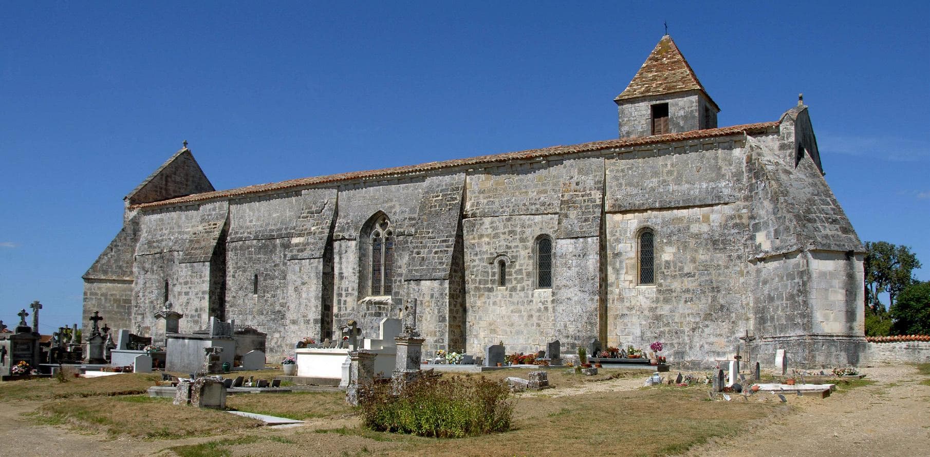 17500 AGUDELLE MICHEL CARON 00003.jpg