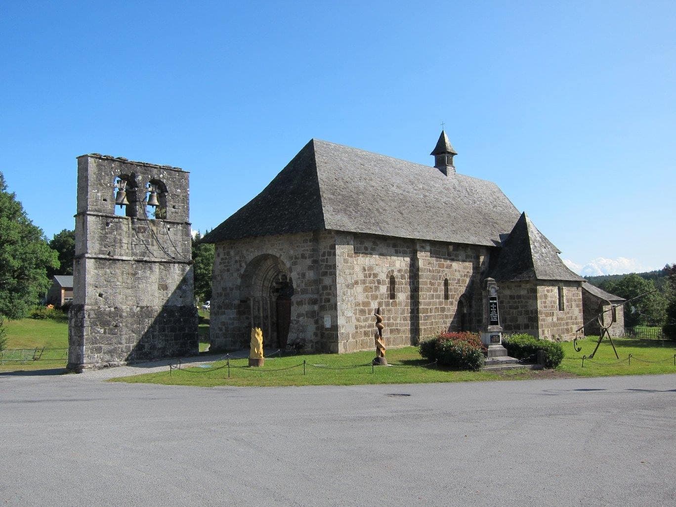Palisse - Église Saint-Martial