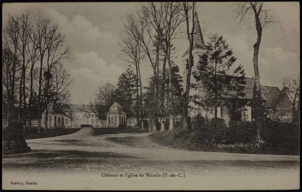 1.2.Carte postale-Place de l'église.jpg