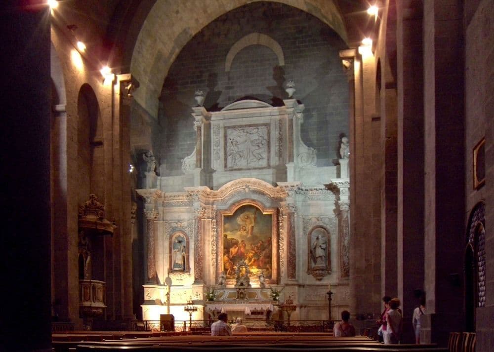 34300 agde-herault-la-cathedrale---02_8509190477_oFLICKR ROGER KOSEPH.jpg