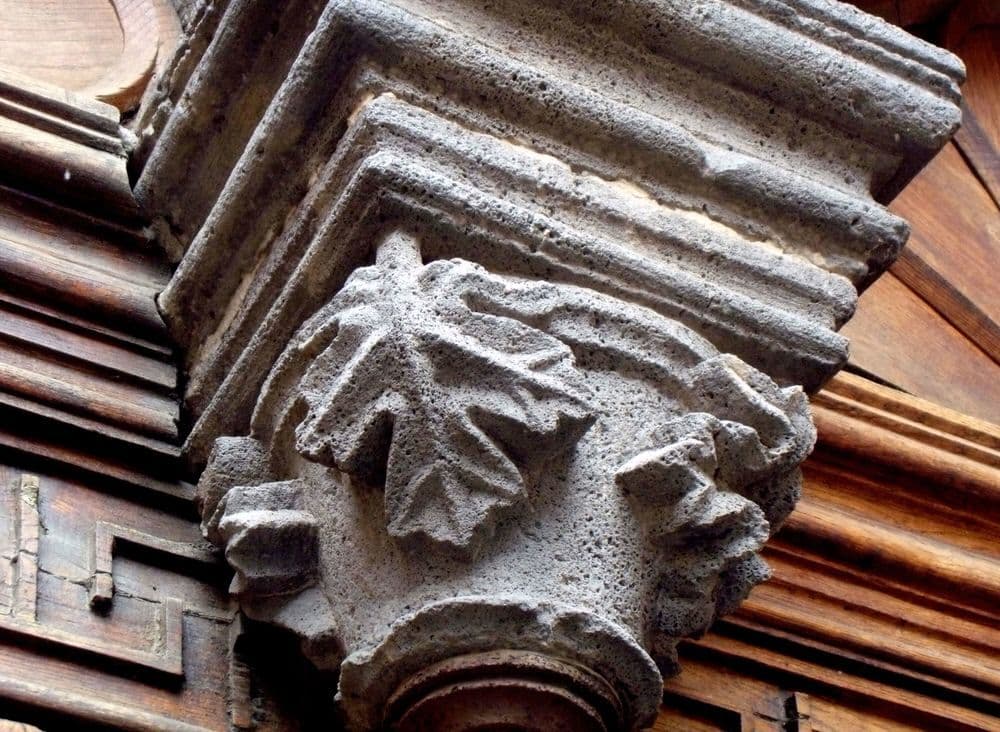 34300 agde-herault-la-cathedrale-chapelle-notre-dame----08_8509235957_oFLICKR ROGER KOSEPH.jpg