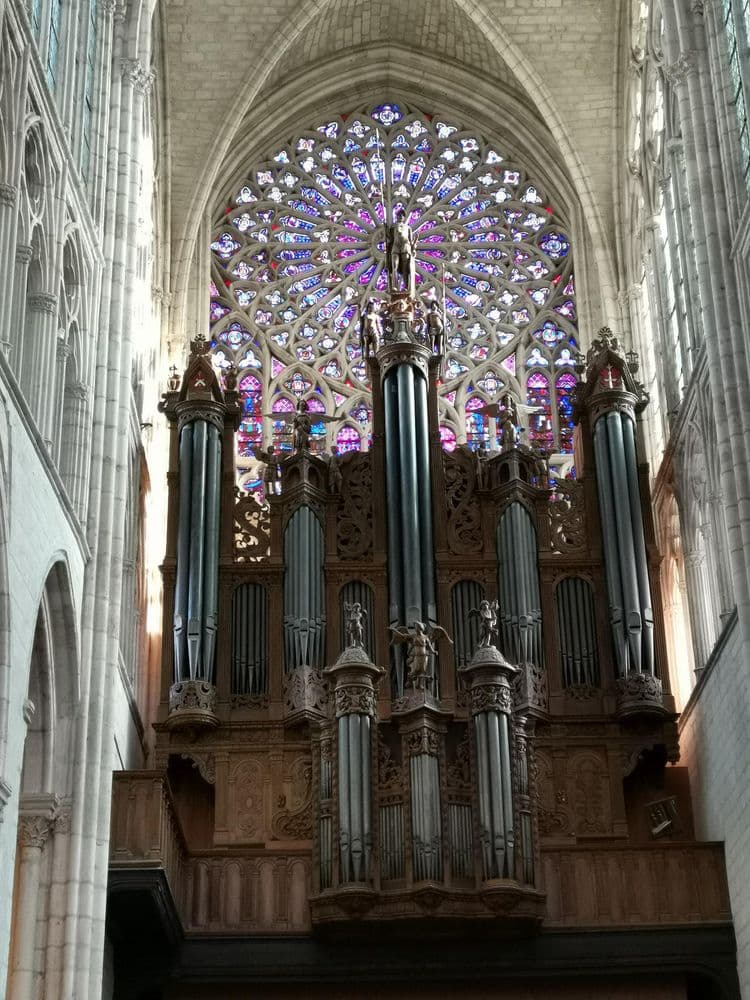 37000 TOURS Cathédrale Jean Montagne 03 .jpg