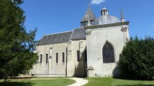 37190 AZAY LE RIDEAU château chapelle.jpg