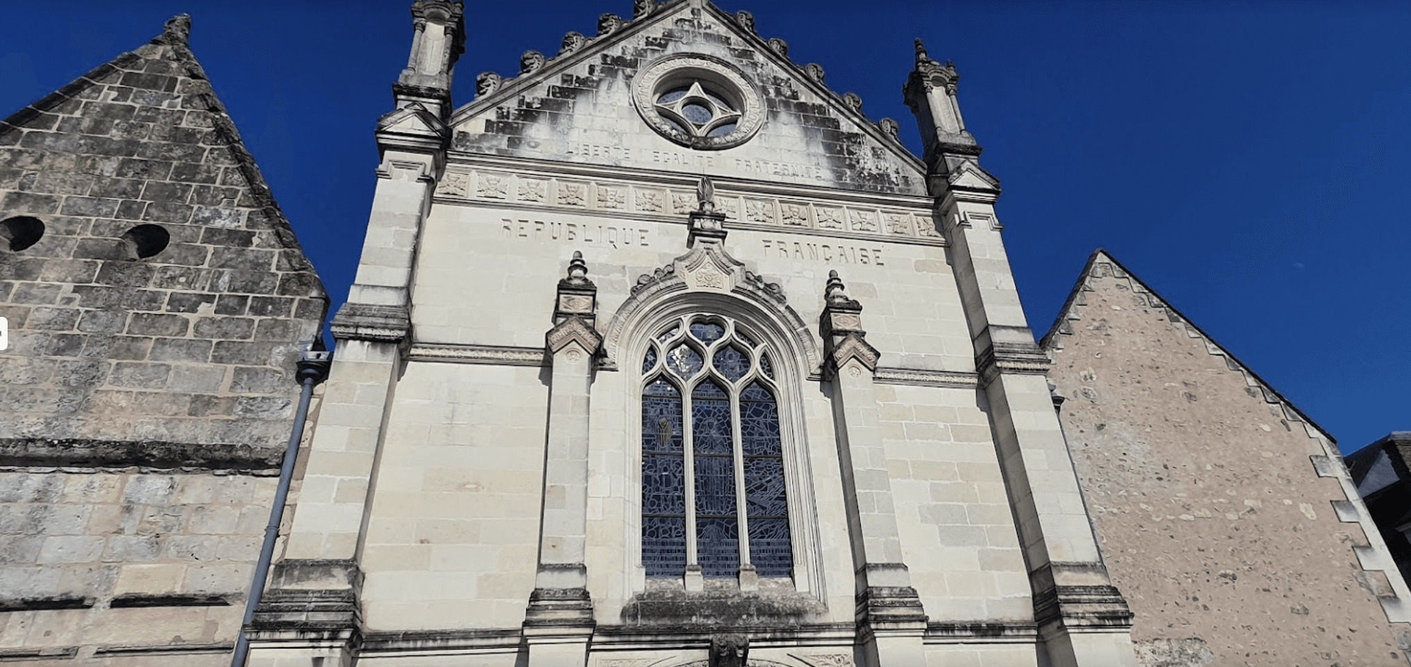 37270 MONTLOUIS SUR LOIRE GOOGLE IMAGES MARTIN GUIMARD.png