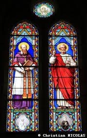 37420 AVOINE Tourainissime vitrauxst françois de salle et st pierre.jpg