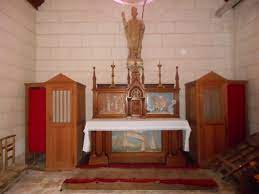 37420 SAVIGNEYEN VERON Wiki maitre-autel st martin.jpg