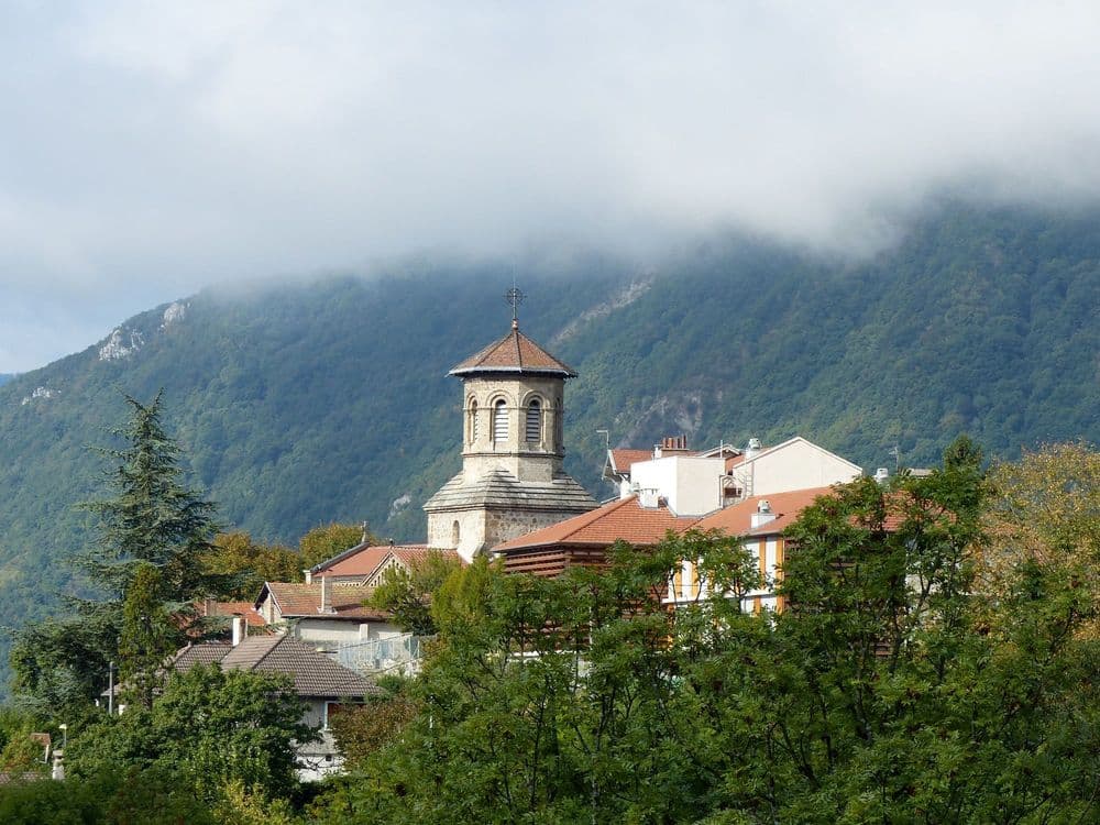 38700 Corenc Wikicommons DoucF.jpeg