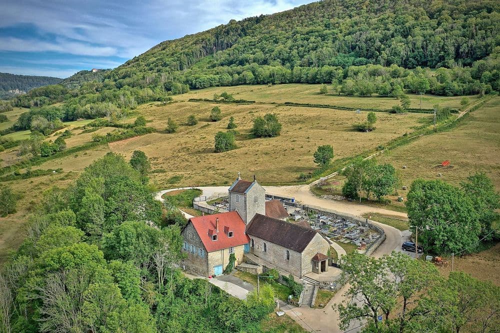 39110 MARNOZMarnoz,_l'église_Saint-Michel_le_Haut WIKI JGS25 .jpg