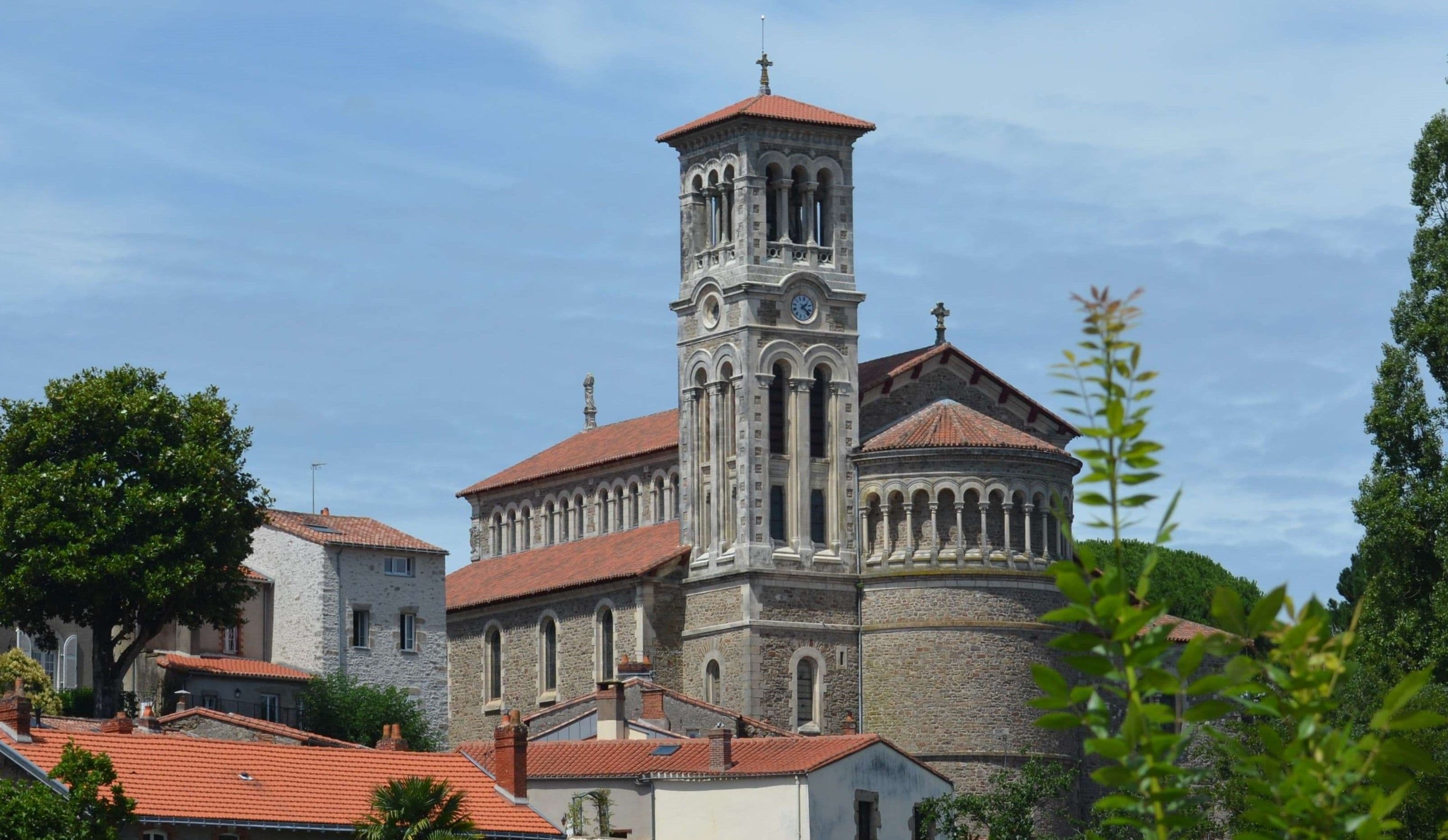 Clisson - Collegiate Notre-Dame (English)