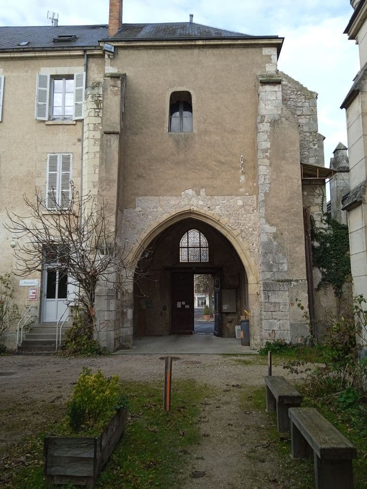 45000 Orélans St Marceau JF Béatrice Camphuisphoto 9.jpg