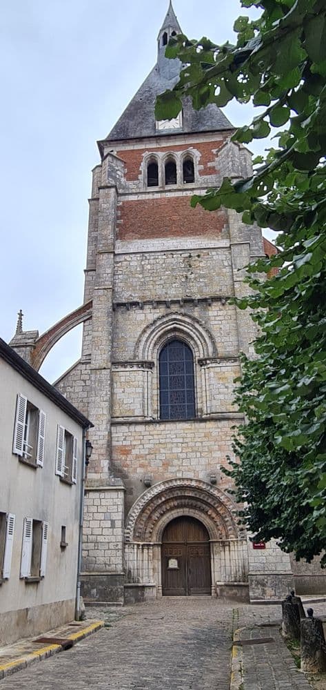 45260 Notre-Dame PRTL45 tour2.jpg