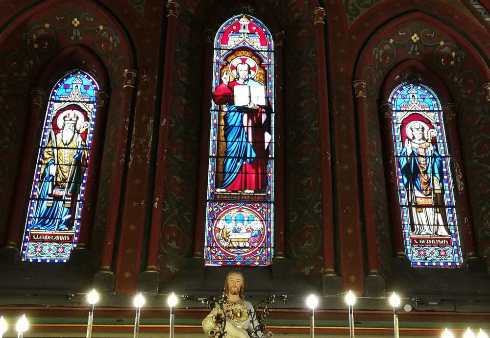 45700 Montcresson stlegerstsebastien PRTL45 vitrauxchoeur.jpg