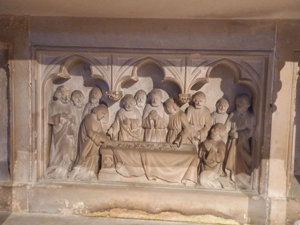 45800 St Jean de Braye St Jean-Baptiste basreliefautel2 PRTL45.jpg