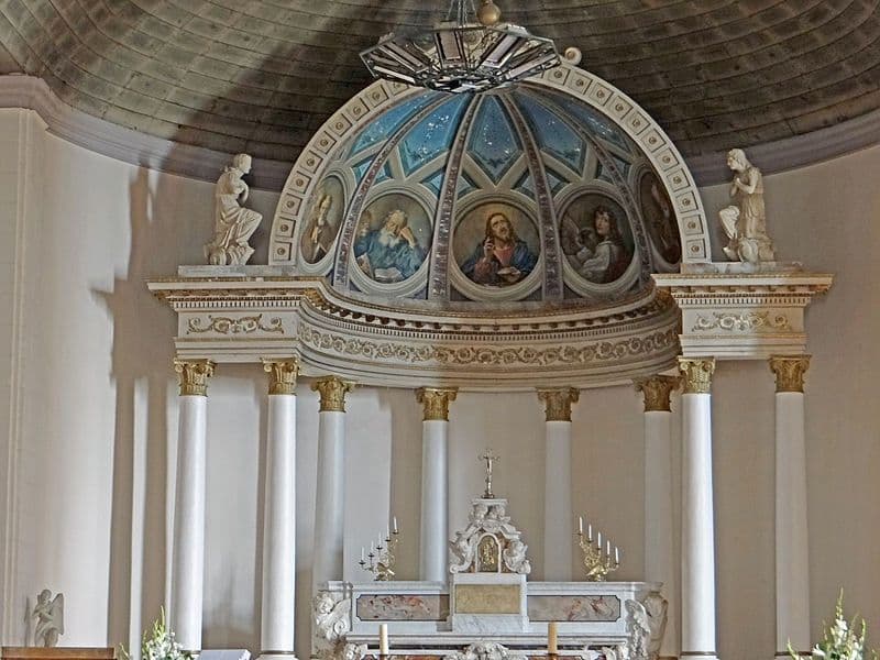 47320 Clairac Wikicommons Mosst ciborium.jpg