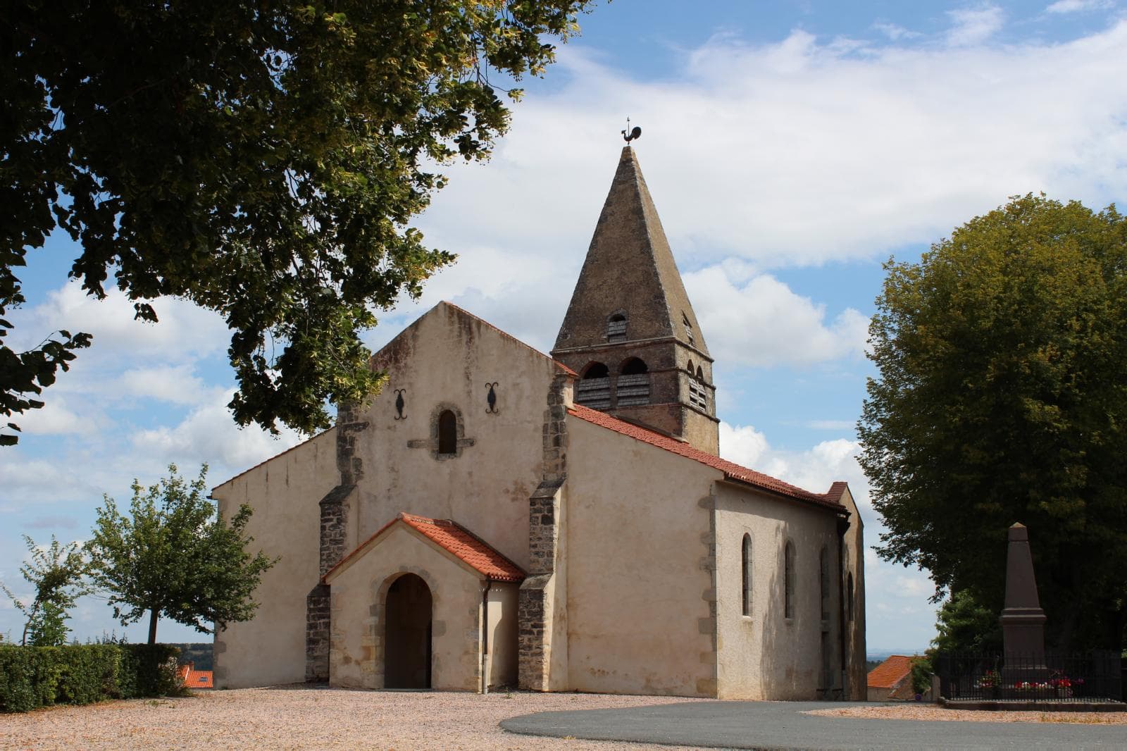 Bègues - Église Saint-Aignan