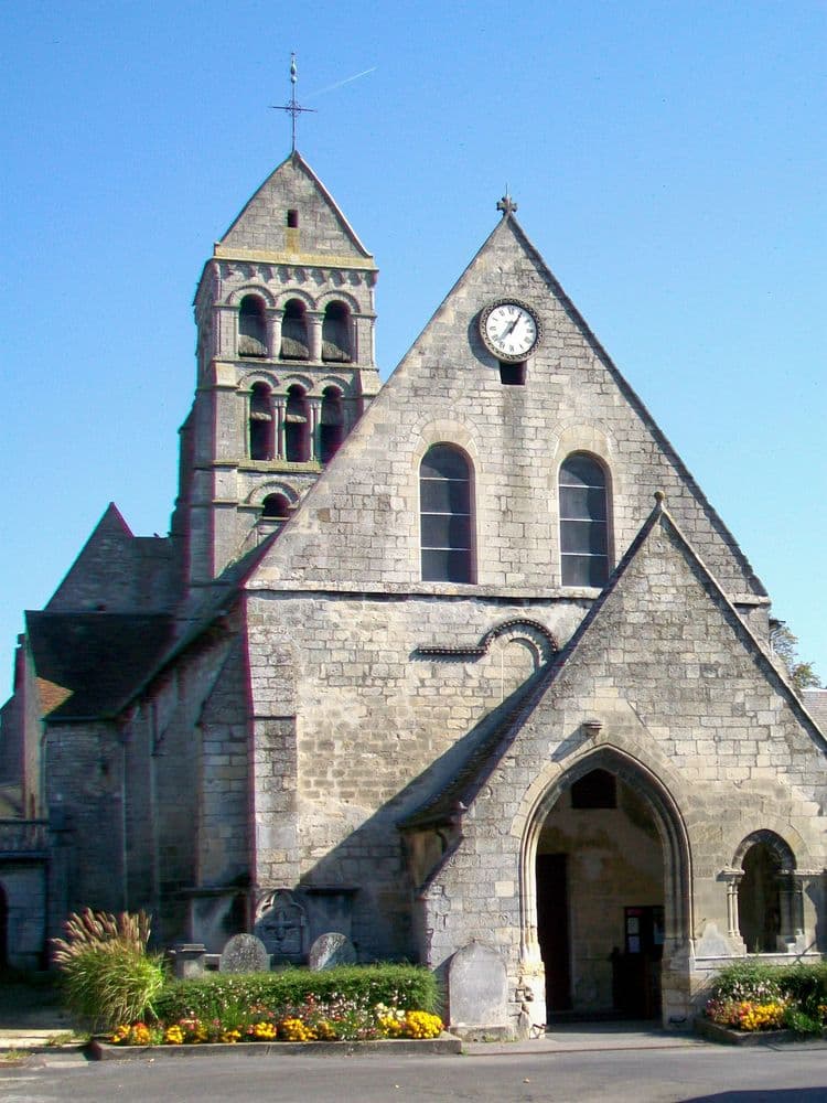 60180 Nogent-sur-Oise Wikicommons P Poschadel église_Sainte-Maure-et-Sainte-Brigide,_façade_ouest,_place_de_l'Église_(2).jpg