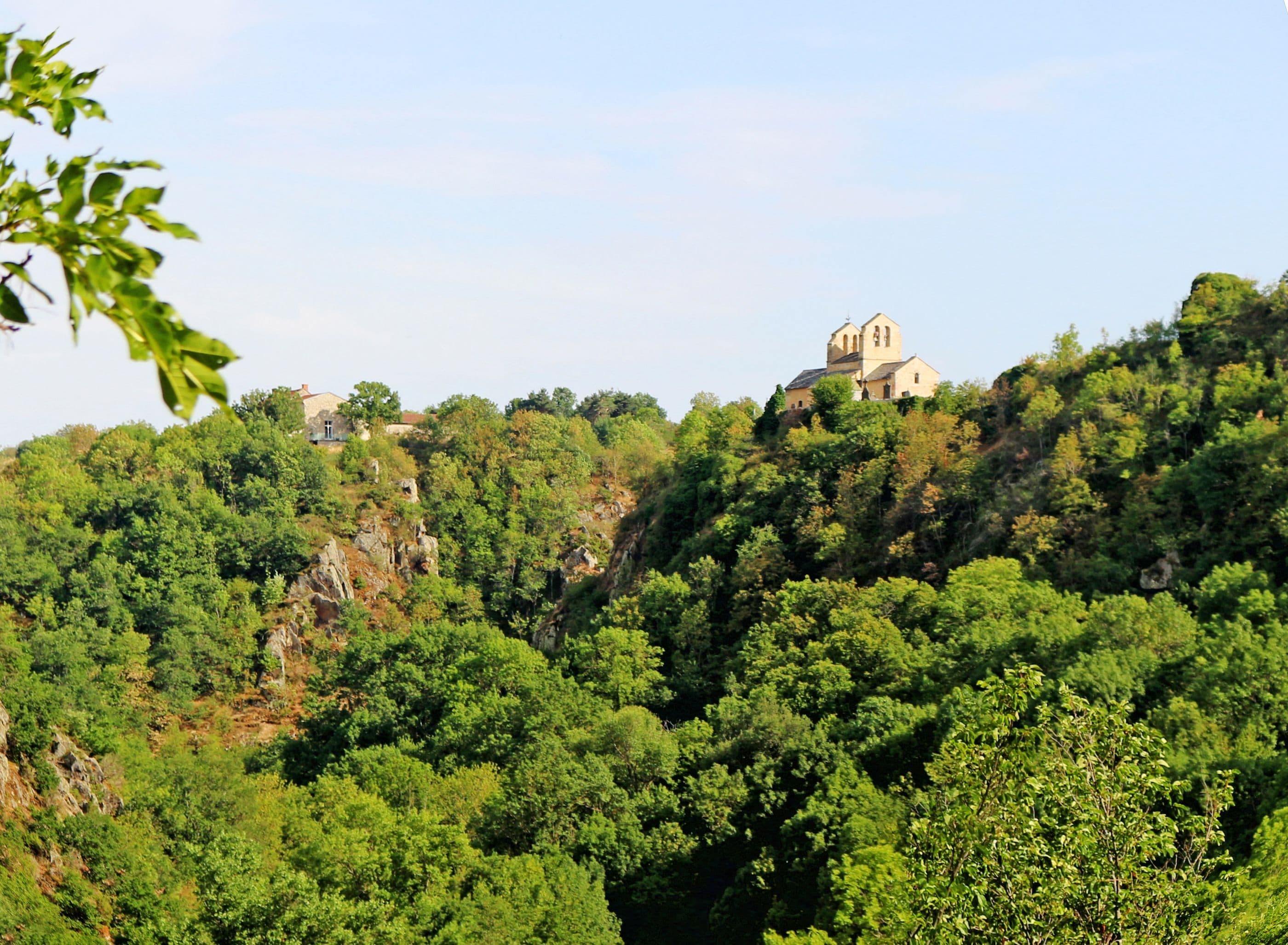 Saint Hérent - Église Sainte Claire