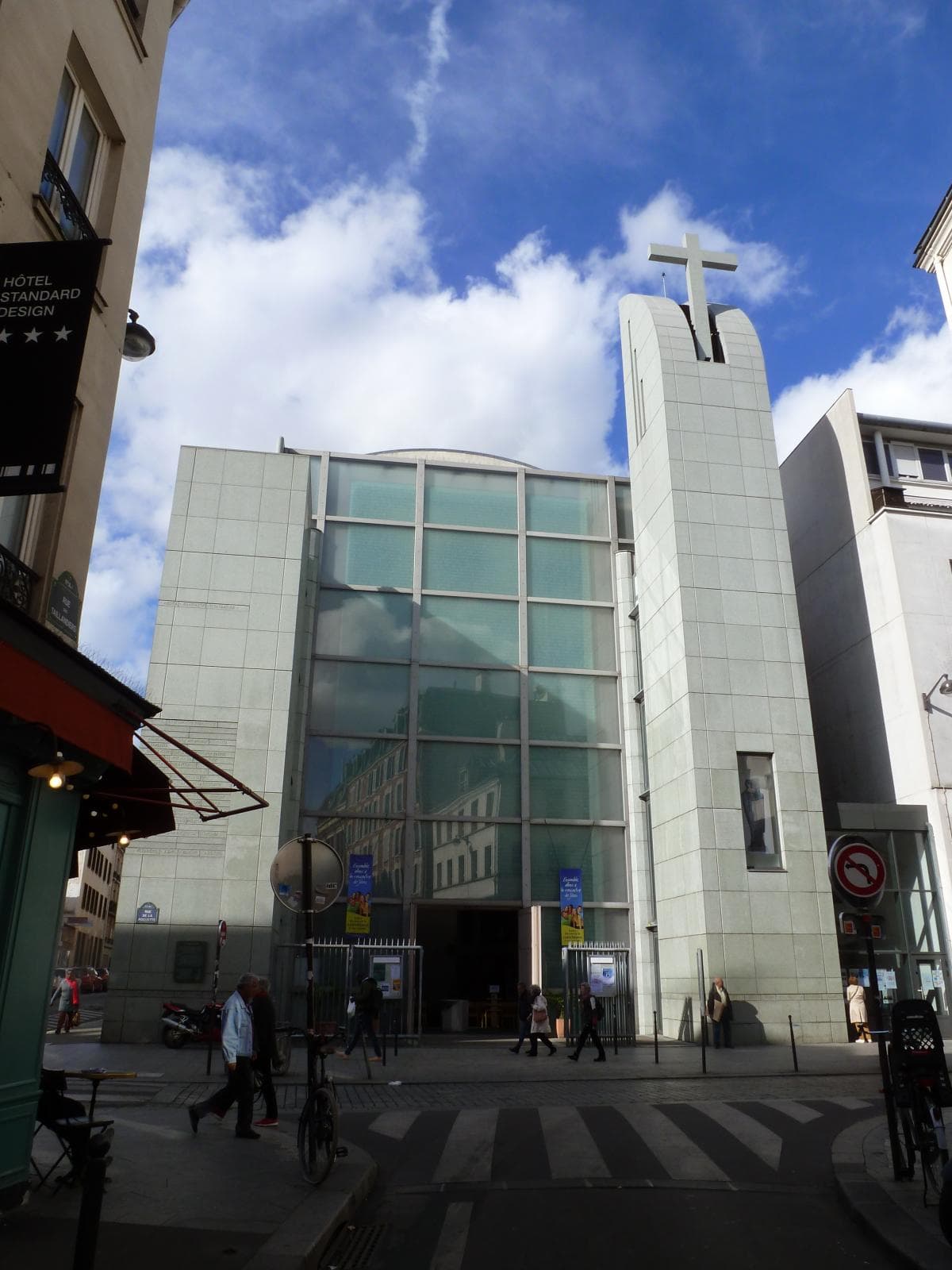 Paris 75011 - Église Notre-Dame-d'Espérance