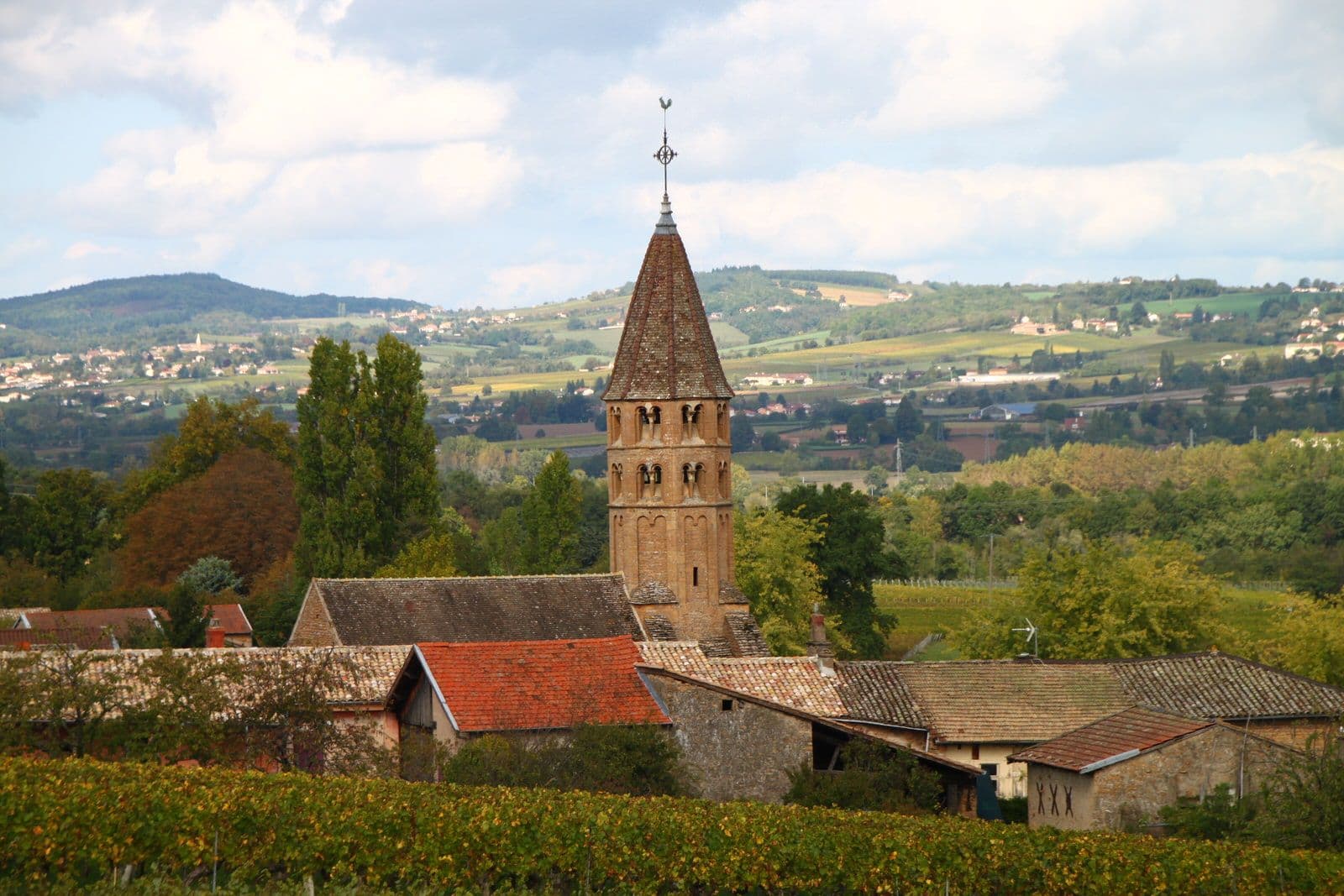 Loché - Église Saint Jean l’Evangéliste