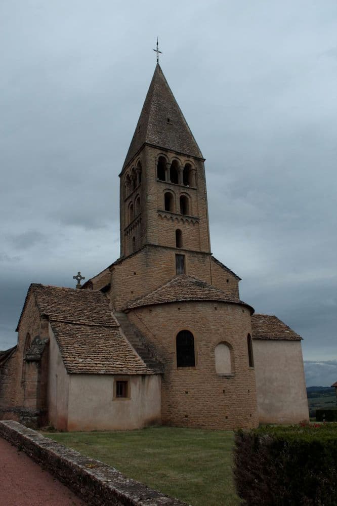 71250 La Vineuse Wikisudbourgogne abside.jpg