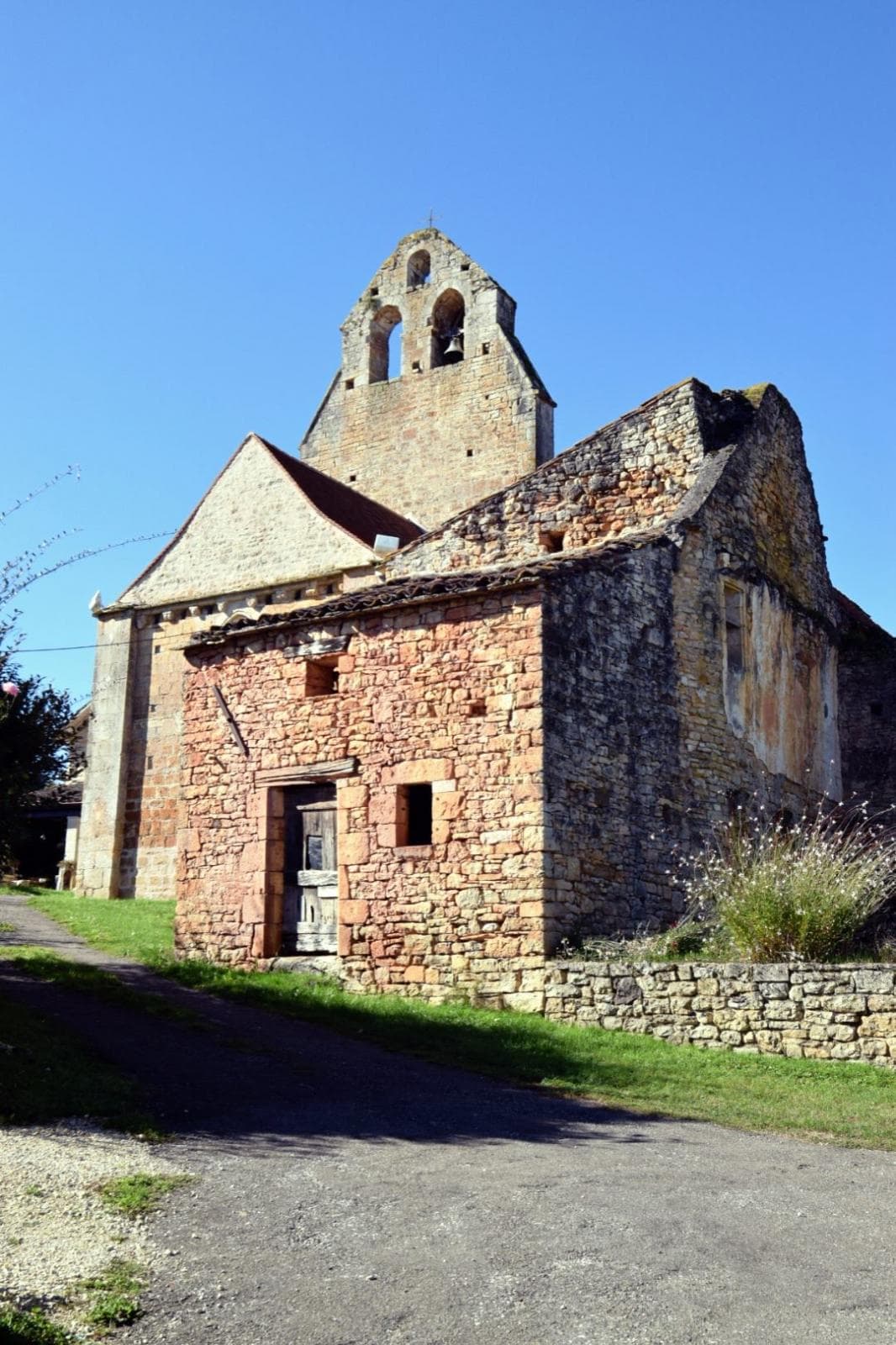 Les Junies - Église Saint-Martin de Canourgues