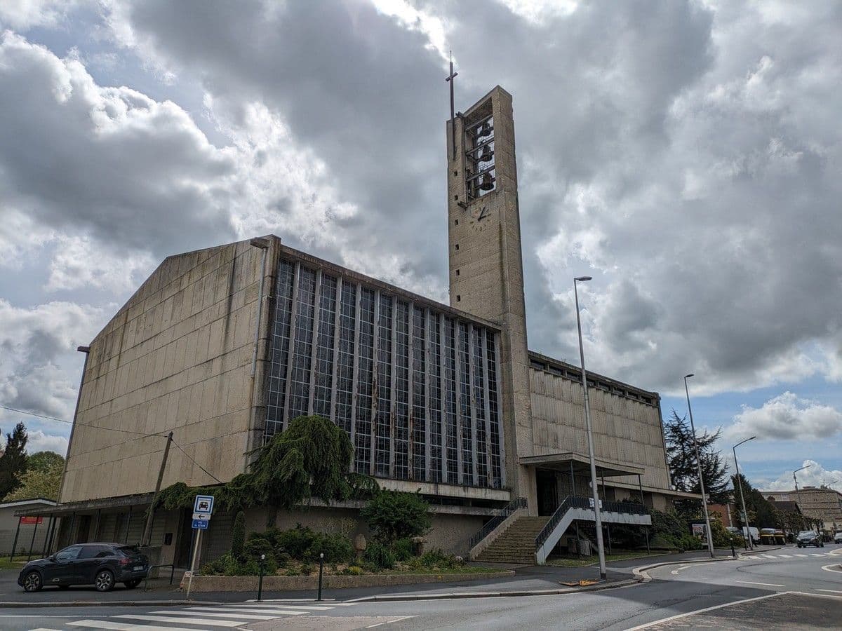 Lisieux - Église Saint Désir
