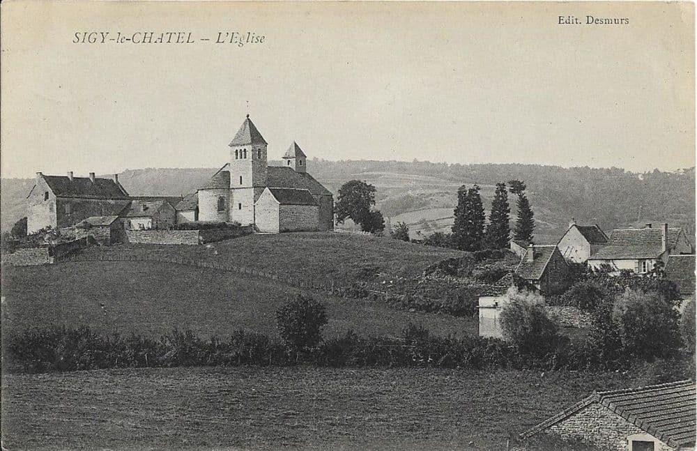 SigyEgliseCartePostale3-wiki-macon-sud-bourgogne.jpg