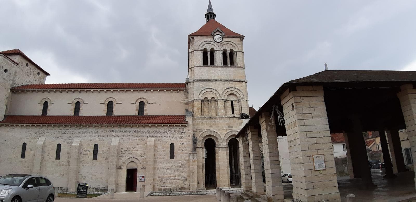 Ébreuil - Abbatiale Saint-Léger