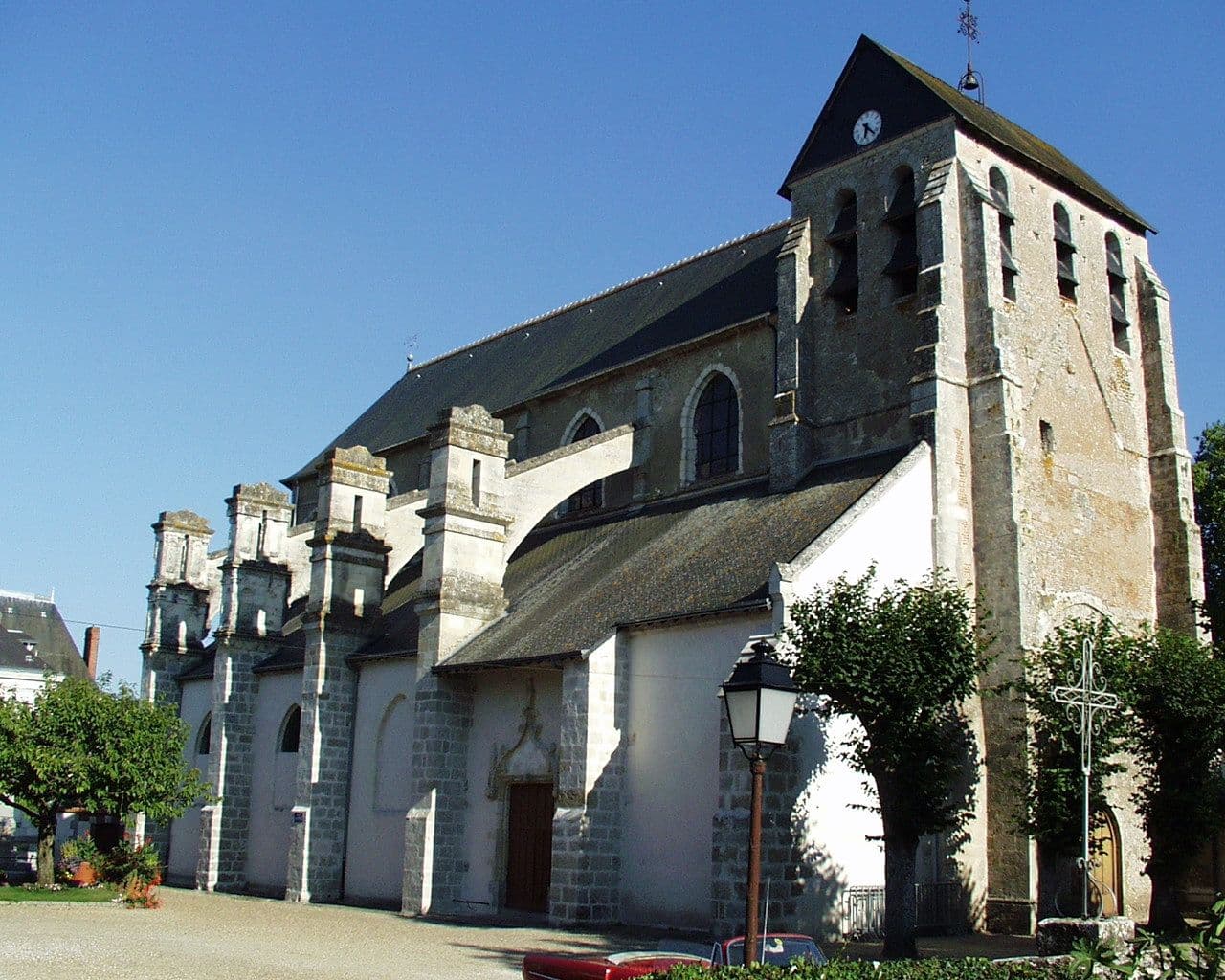 Vitry aux Loges - Église Saint-Médard
